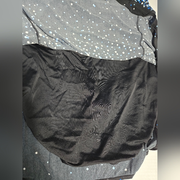 Black and Blue St John's Bay 1 piece skirted swimsuit padded size 18 - Picture 3 of 7